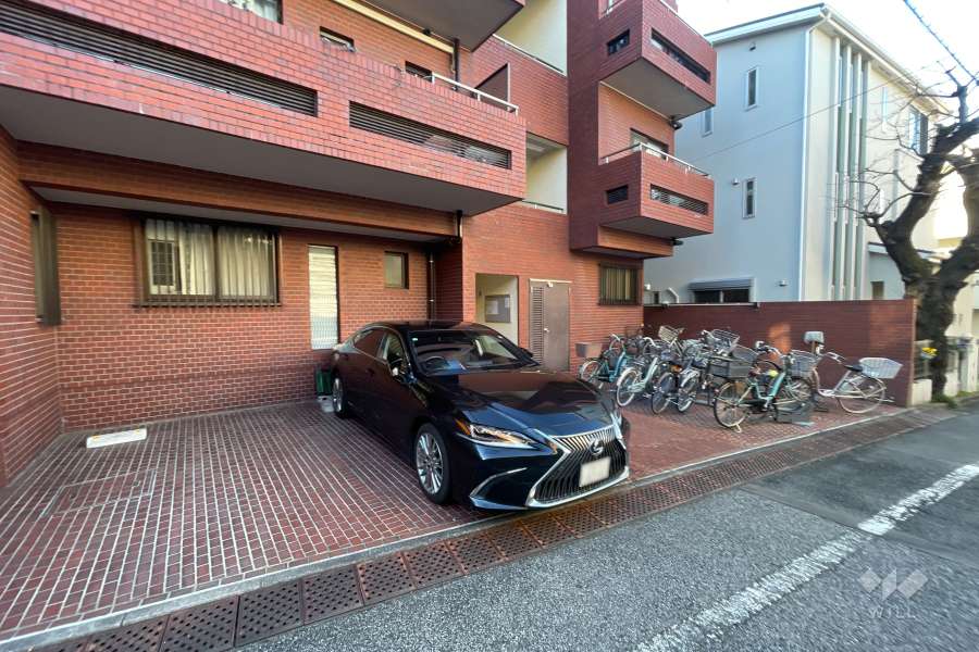 敷地内駐車場（屋外平面式）