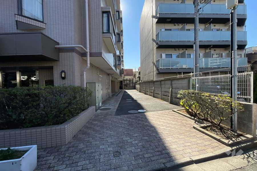 敷地内駐車場（屋内平面式）