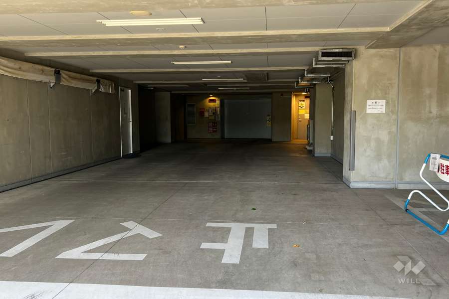 敷地内駐車場（屋内機械式）