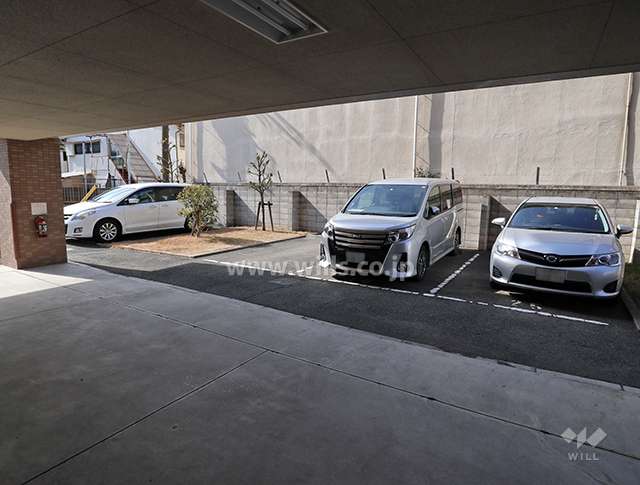 敷地内駐車場（屋外平面式）