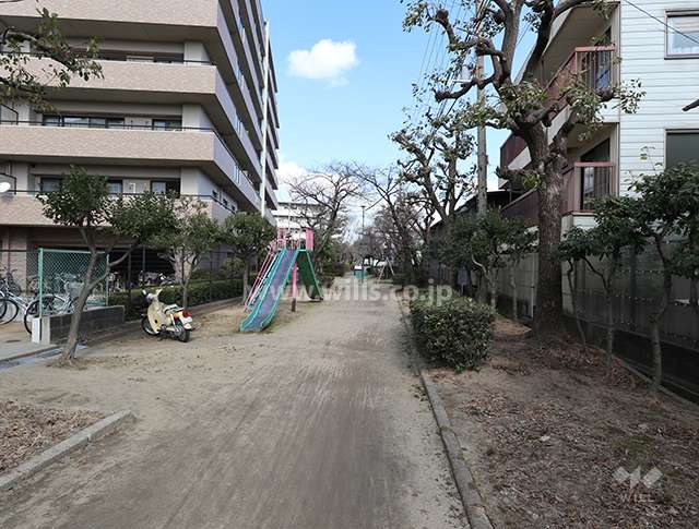 敷地に隣接する公園