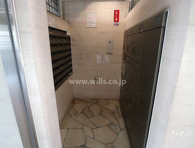 宅配ボックスと共用ポスト