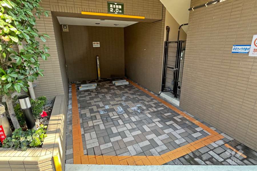 敷地内駐車場（屋内平面式）