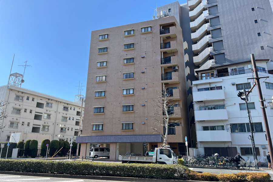 メゾンルグラン早稲田の外観（北東側から）