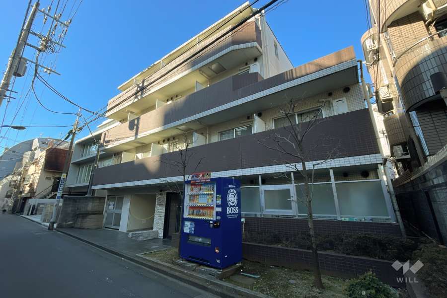 プレールドゥーク東新宿の外観（北東側から）