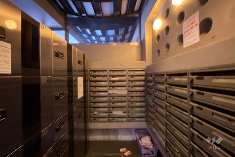 宅配ボックスと共用ポスト