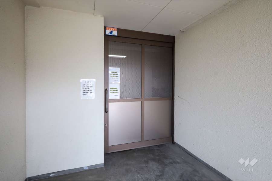駐輪場の出入口