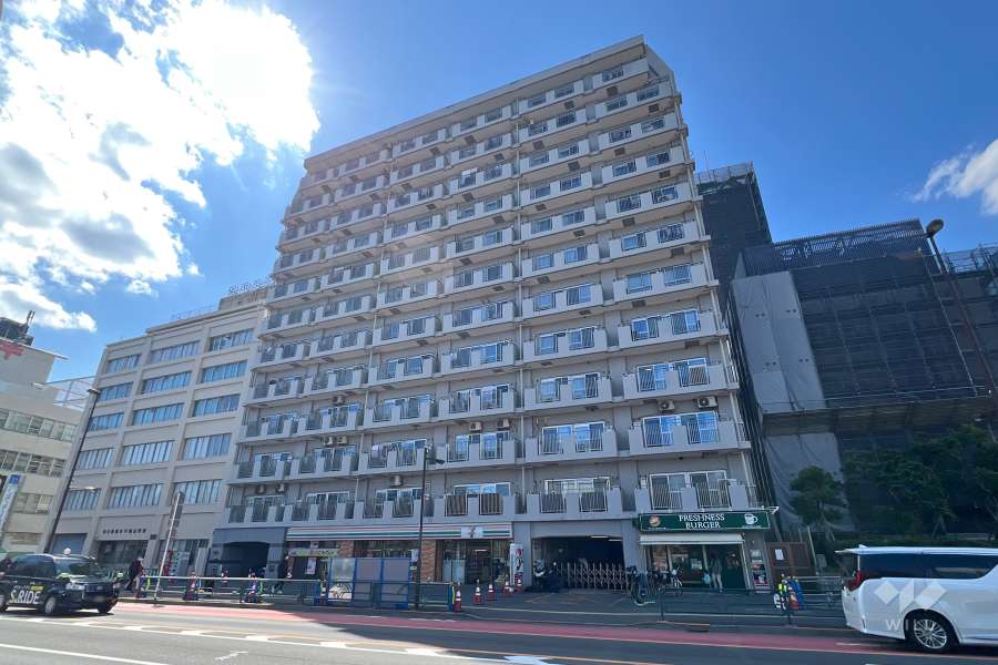 トーア早稲田マンションの外観（東側から）