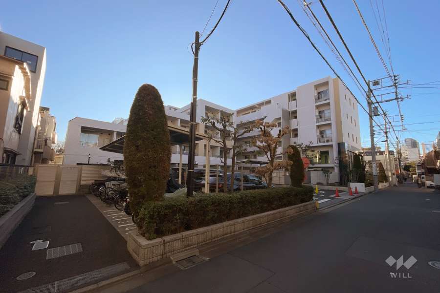 プレジール新宿大久保の外観（北西側から）