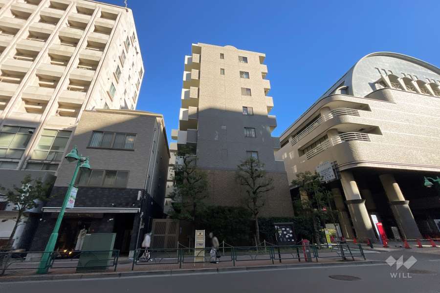 メゾンエクレーレ新宿西戸山の外観（南西側から）