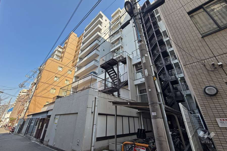 シルバープラザ新宿第2の外観（西側から）