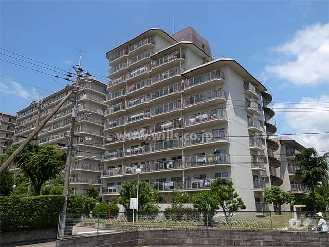 サンハイツ武庫之荘2号棟の外観（南東側から）