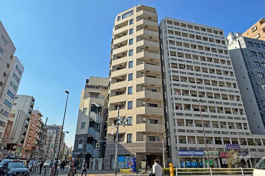 アルカーデンシティリンクス新宿の外観（北東側から）