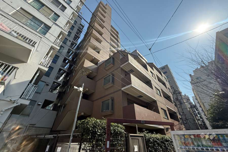 日神パレステージ東新宿イーストフォートの外観（北西側から）