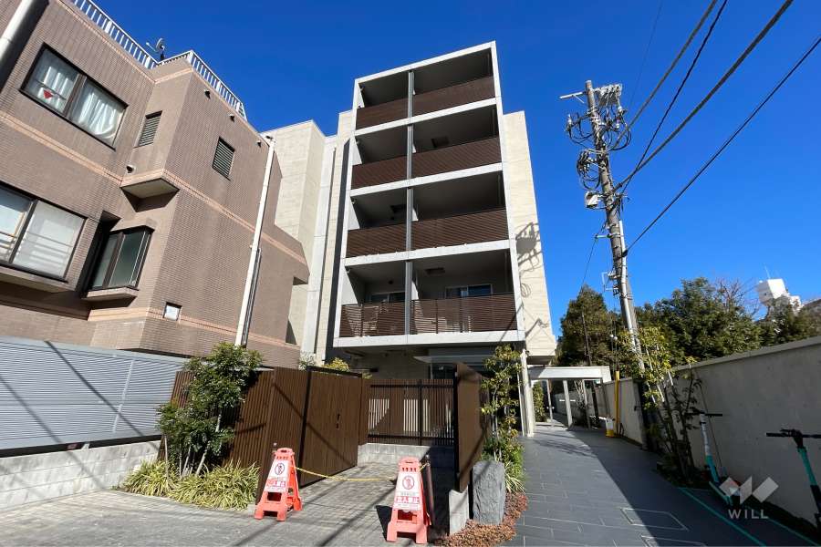 シーフォルム東新宿2の外観（南側から）