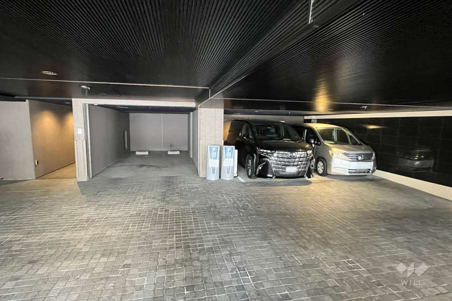 敷地内駐車場（屋内平面式）