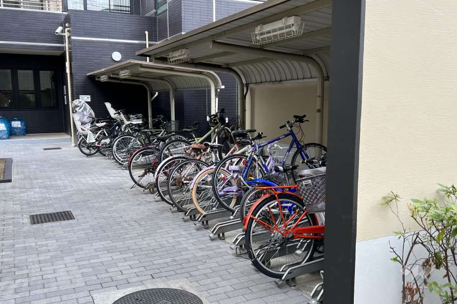 駐輪場（屋根付き）