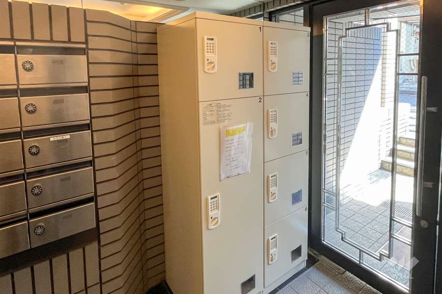 宅配ボックスと共用ポスト