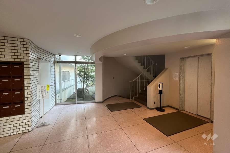 エントランスホール