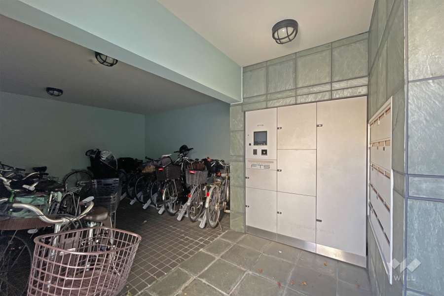 共用ポストと宅配ボックス