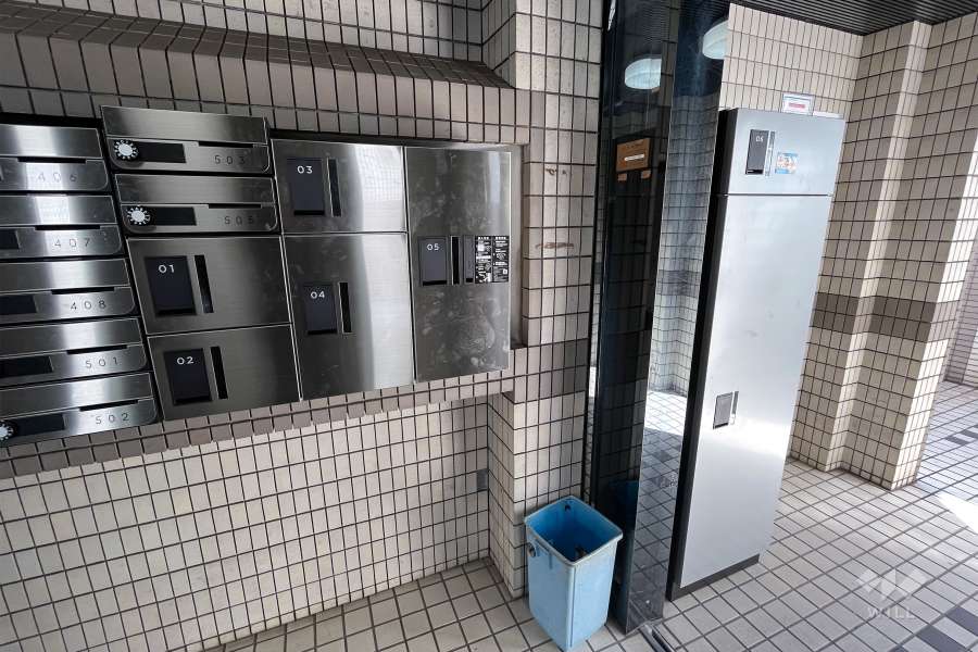 宅配ボックスと共用ポスト