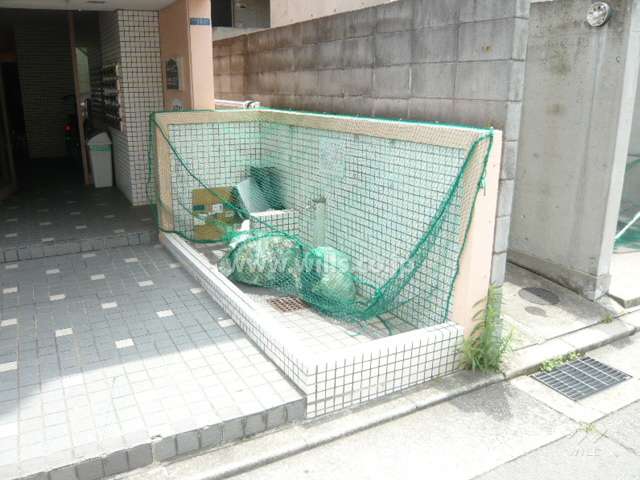 ゴミステーション