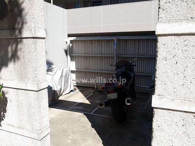 バイク置き場