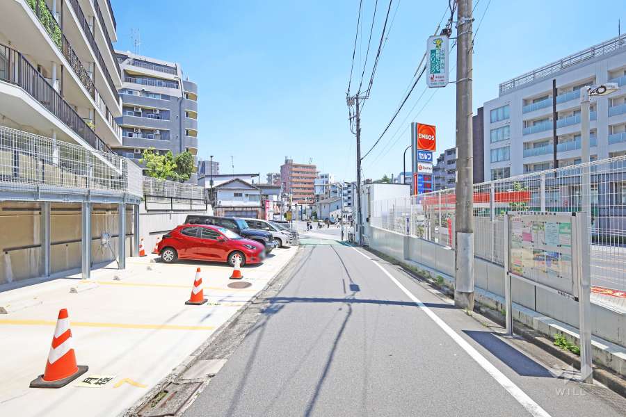 敷地南東側の前面道路