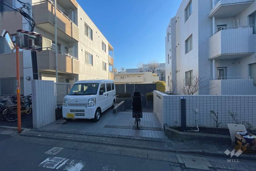 敷地内駐車場（屋外平面式）