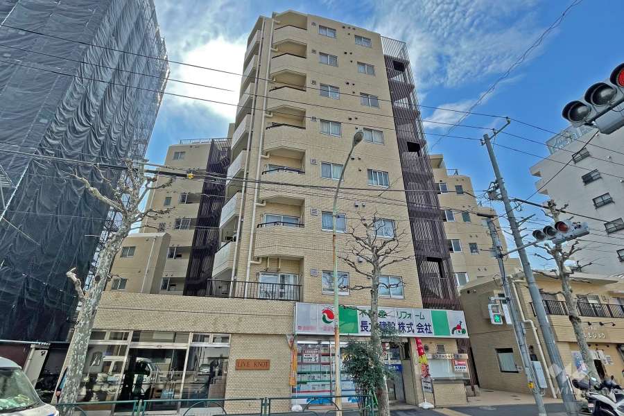 ライオンズマンション中落合の外観（北東側から）