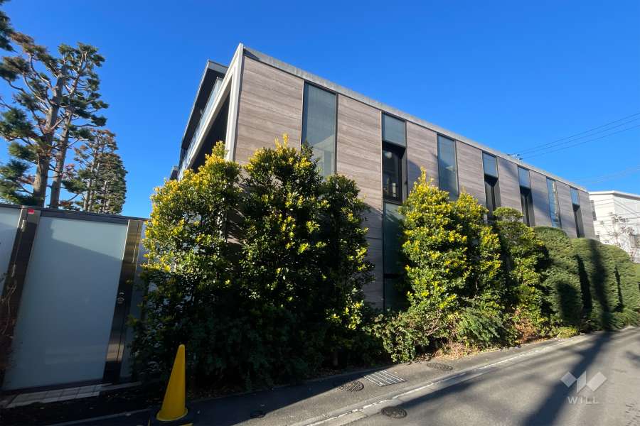 プラウド新宿中落合の外観（東側から）