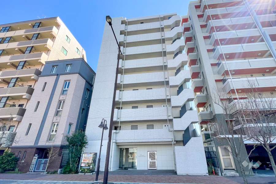 ジェノヴィア新宿中落合スカイガーデンの外観（南西側から）