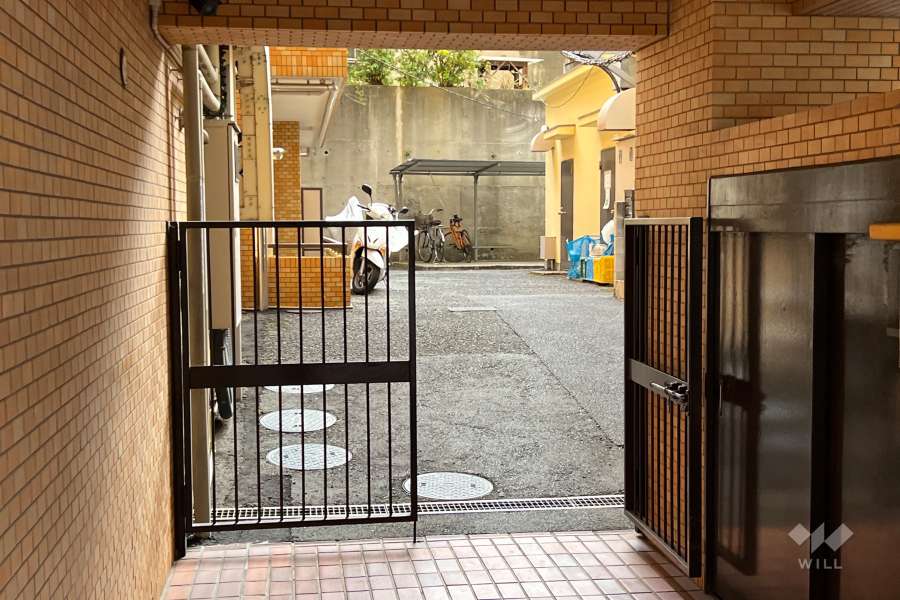 駐輪場の出入り口