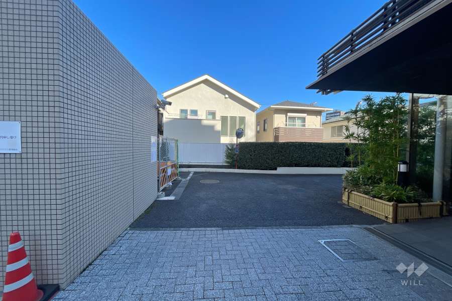 駐車場の出入り口