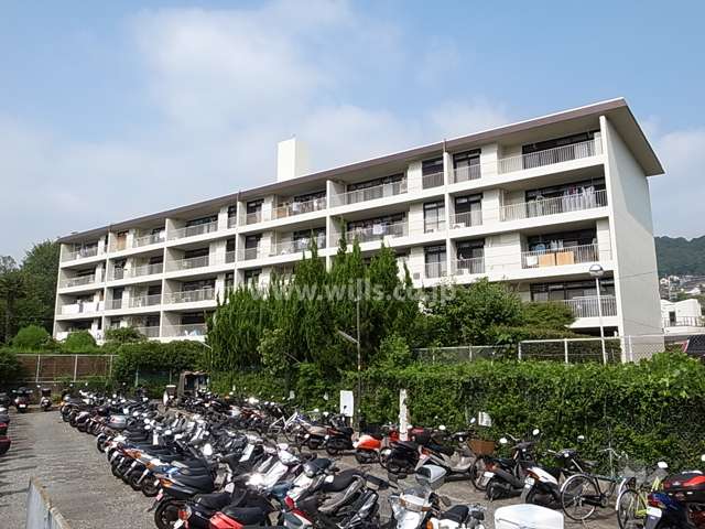 花屋敷ハイツの外観（南東側から）