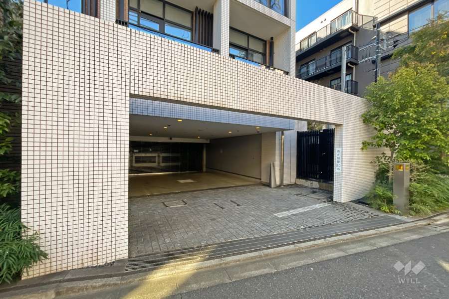 駐車場出入口（リングシャッター付き）