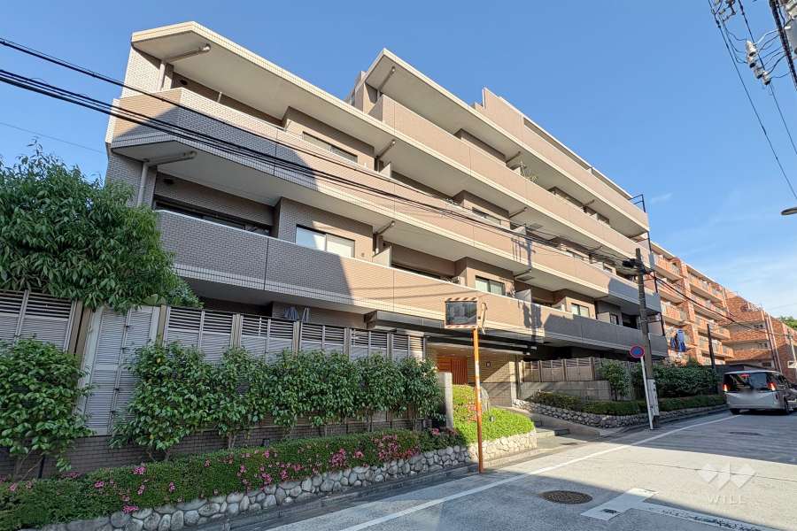 日神パレステージ信濃町の外観（北西側から）