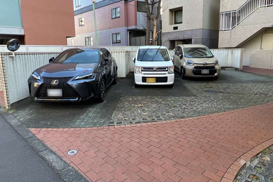 敷地内駐車場（屋外平面式）