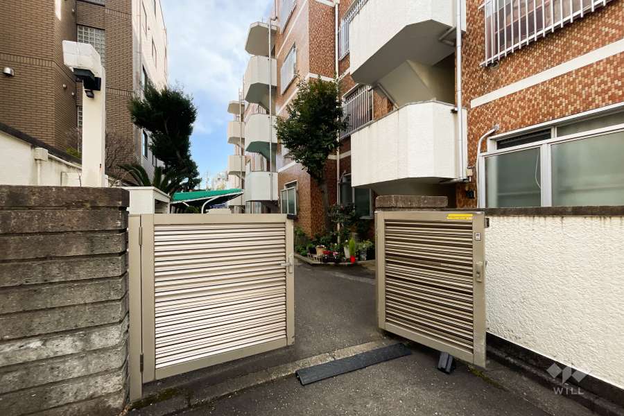 敷地の出入り口