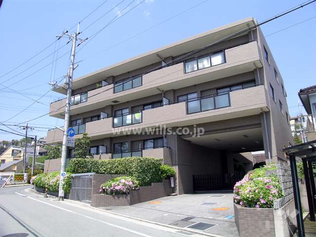 ステイツ花屋敷さくら坂の外観（南東側から）