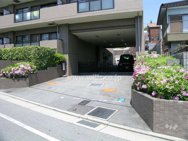 駐車場入り口