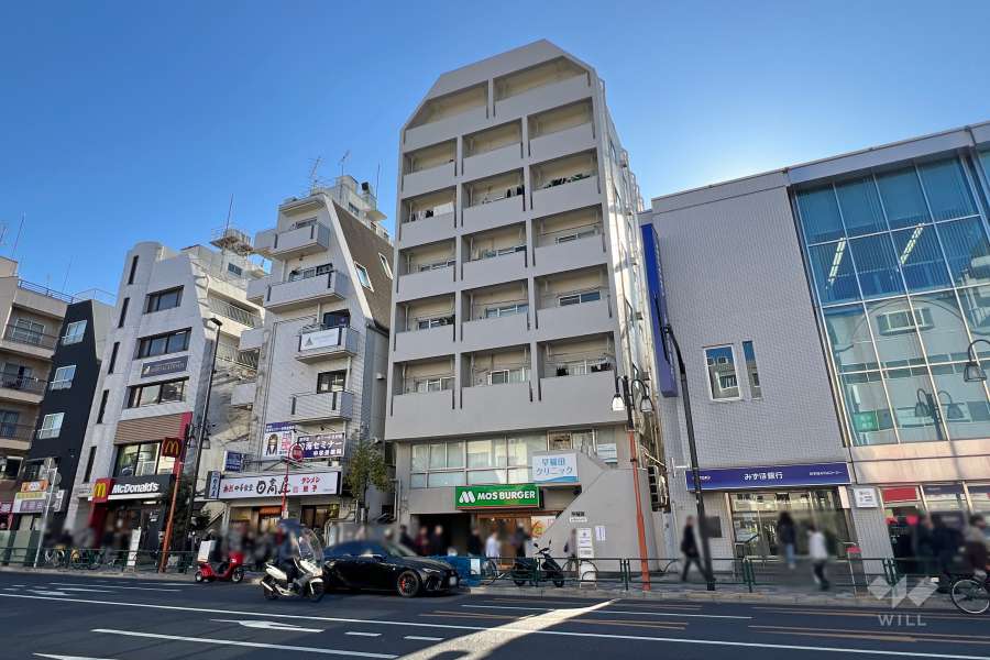 早稲田レストハイツの外観（北側から）