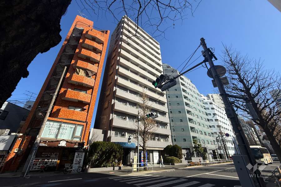 ヴェルト新宿の外観（西側から）