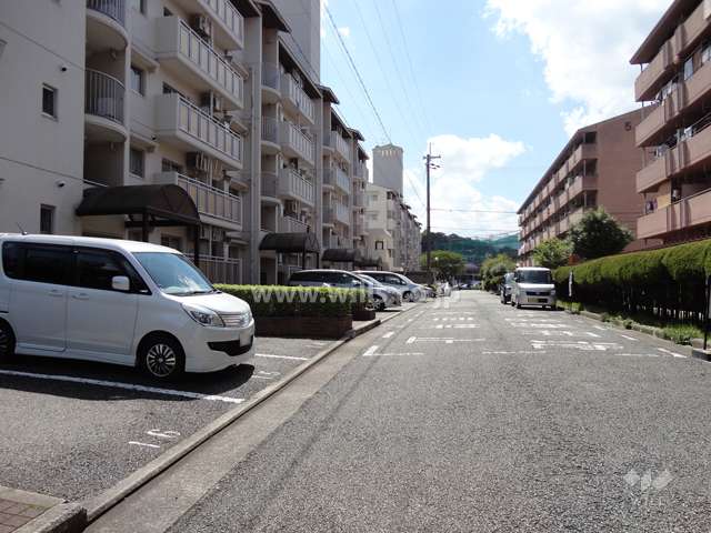敷地内駐車場（屋外平面式）