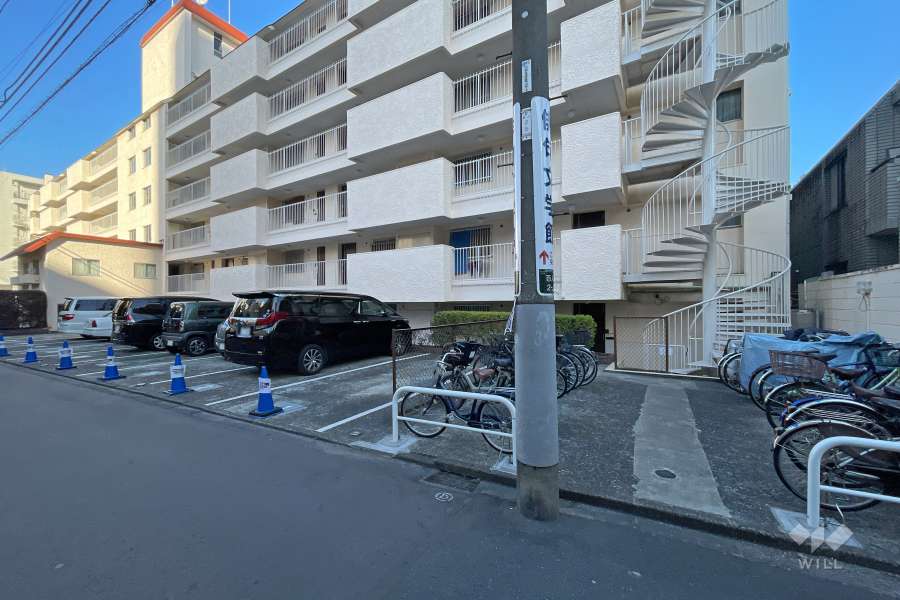 敷地内駐車場（屋外平面式）