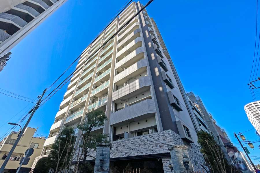 グローベル新大久保マスターズゲートの外観（南東側から）