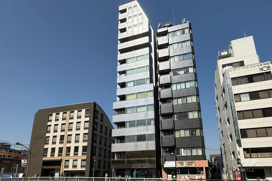 セイザ新宿の外観（南東側から）