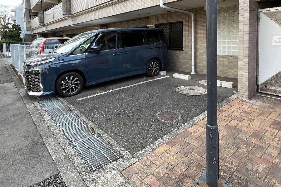 敷地内駐車場（屋外平面式）