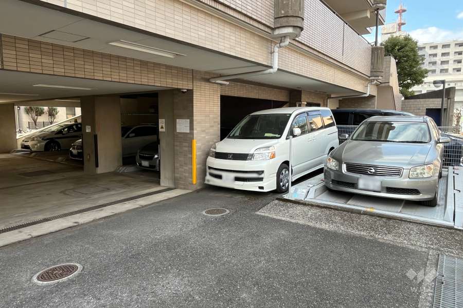 敷地内駐車場（屋内平面式・屋外機械式）