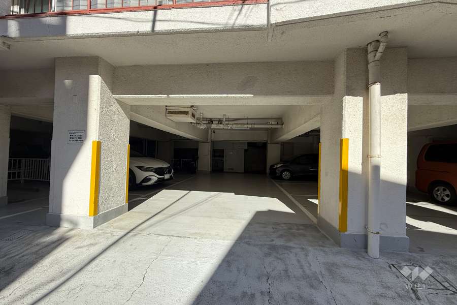 敷地内駐車場（屋内平面式）